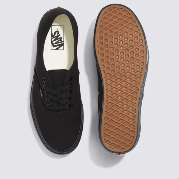1002000450010U-02-BASEIMAGE-Hires (1) TÊNIS VANS AUTHENTIC BLACK BLACK