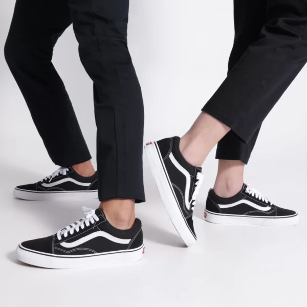 1002001070011U-06-BASEIMAGE-Hires (1) TÊNIS VANS OLD SKOOL BLACK WHITE
