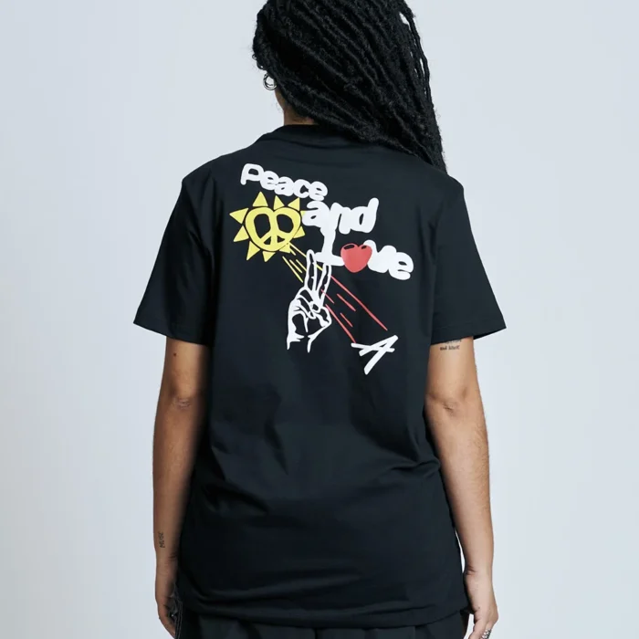CAMISETA APPROVE BOLD PEACE AND LOVE PRETA