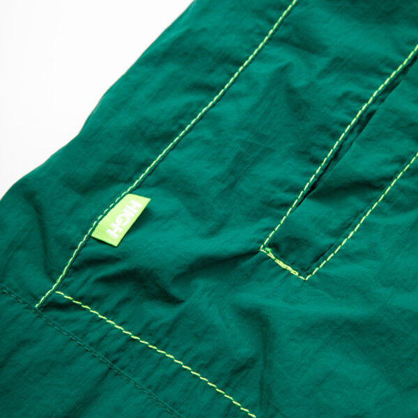 Backstich_Shorts_Night_Green_Detail_2 SHORT HIGH COMPANY BACKSTITCH VERDE