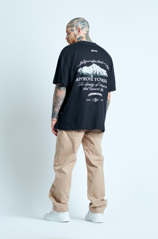 CAMISETA APPROVE OVERSIZED MOUNT PRETA