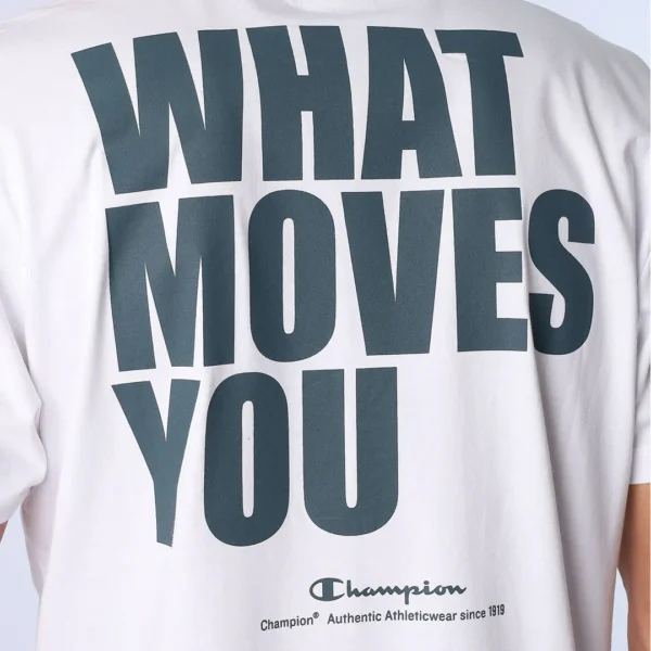 GT23B-125WMYS-5-089.jpg CAMISETA CHAMPION WHAT MOVES YOU SCRIPT BRANCA
