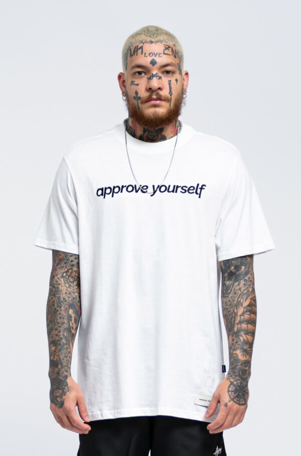 04-43 CAMISETA APPROVE BOLD APPROVE YOURSELF OFF WHITE