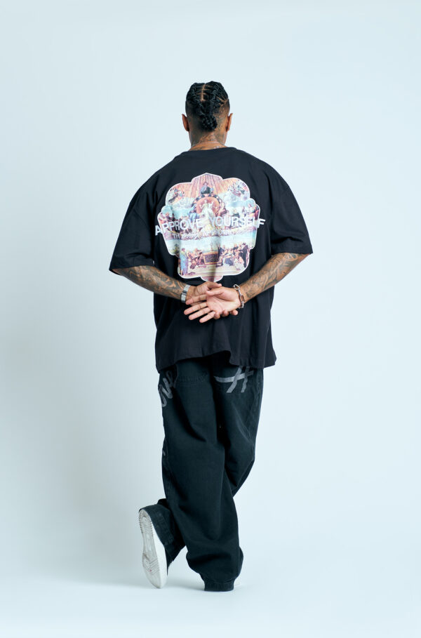 3-76 CAMISETA APPROVE OVERSIZED HOLY GRAIL PRETA