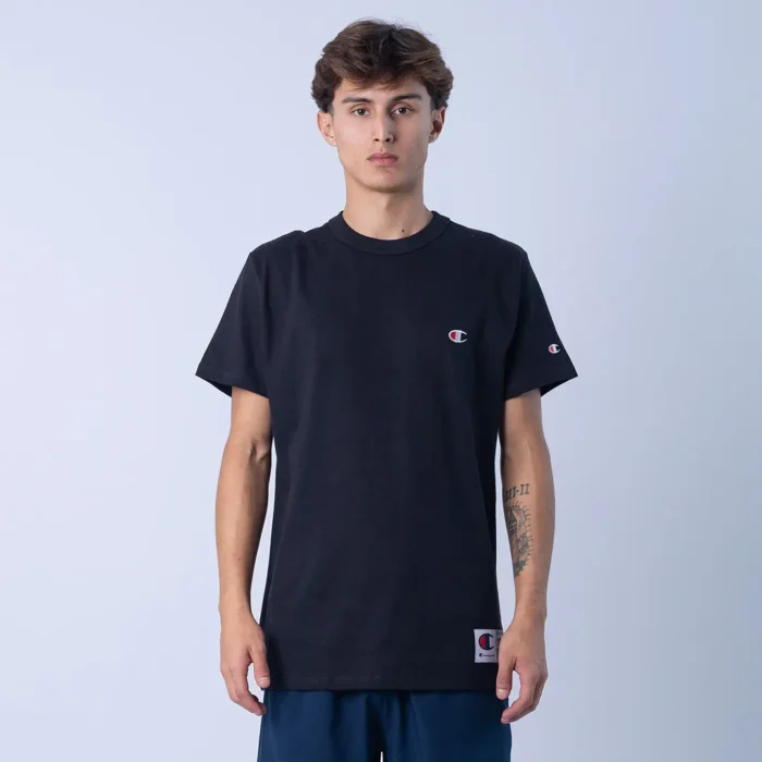 CAMISETA CHAMPION LOGO C BORDADO PRETA