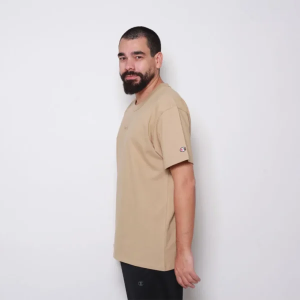 GT220B-Y08541-23 CAMISETA CHAMPION M C CHAMPION HERITAGE BEGE