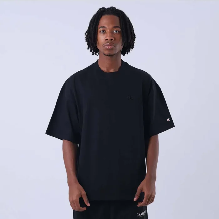 CAMISETA OVERSIZED CHAMPION C LOGO SURTON PRETA