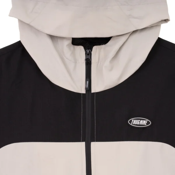 263246-4 CORTA VENTO THUG NINE SUMMIT PRETO/BEGE