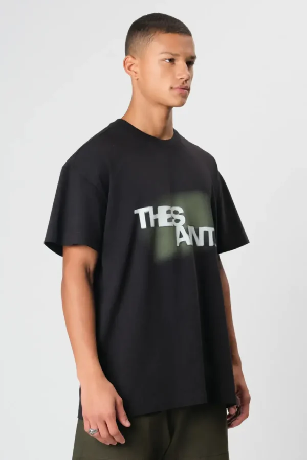 14.02.01.542.002-2_mbpjdclpgod4bd79 CAMISETA BOXY THE SAINT SPRAY PRETA