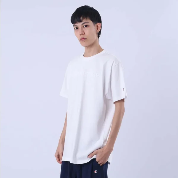 GT220B-CHPEM-2-089 CAMISETA CHAMPION EMBOSSING OFF WHITE