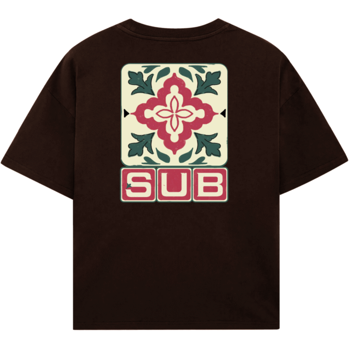 CAMISETA SUBURB COMPANY (BOXY) LETTER MARROM