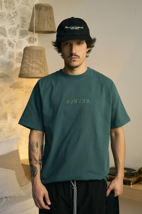 CAMISETA SUBURB COMPANY EMBROIDERY STONE VERDE