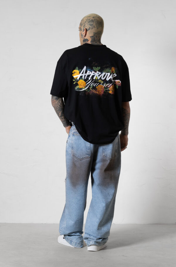 CAMISETA CORE APPROVE MIAMI FLOWERS PRETO