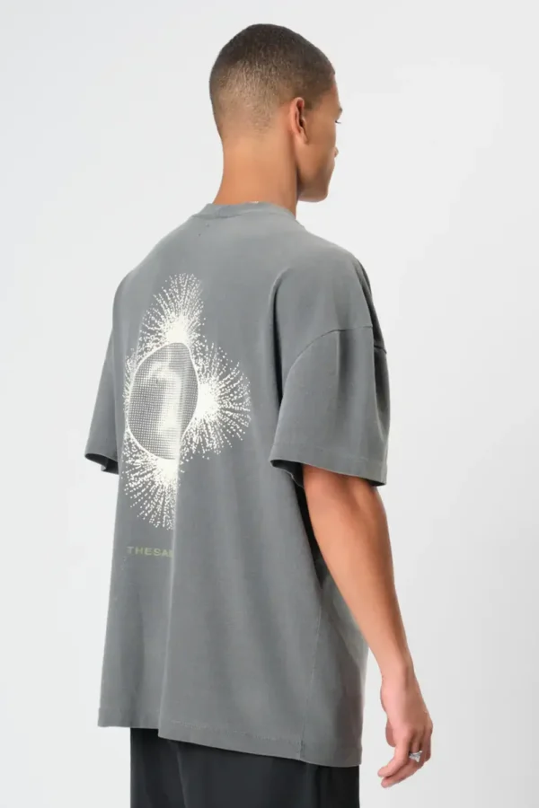 CAMISETA OVERSIZED THE SAINT EM CANTO