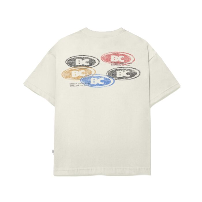 WhatsApp Image 2025-12-11 at 17.07.47 CAMISETA BARRA CREW GOODS POSTAL OFF WHITE