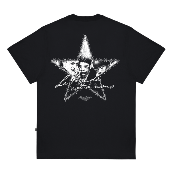 02 102 0010 (PRETO) CAMISETA PLANO C LE MONDE EST À NOUS PRETO