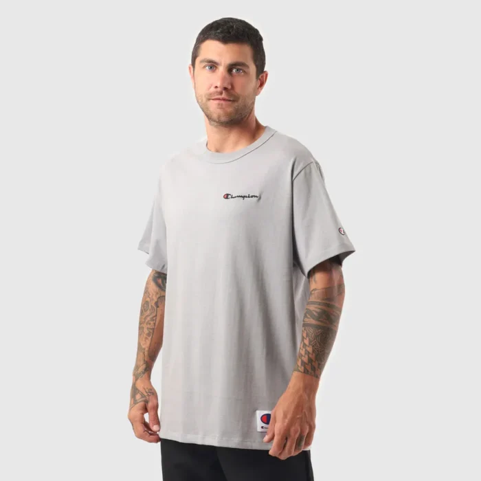 CAMISETA CHAMPION LIFE MINI SCRIPT EMB