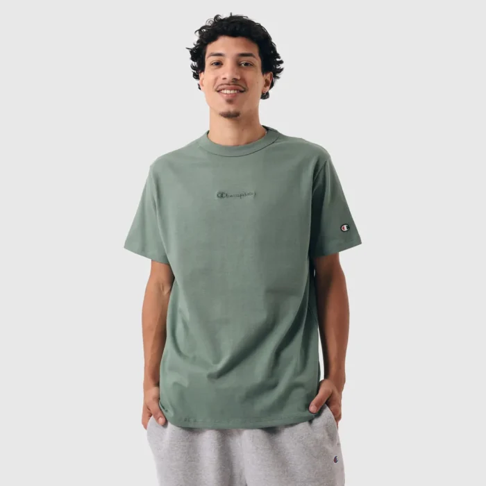 CAMISETA CHAMPION LIFE HERITAGE MINI SCRIPT LOGO EMB