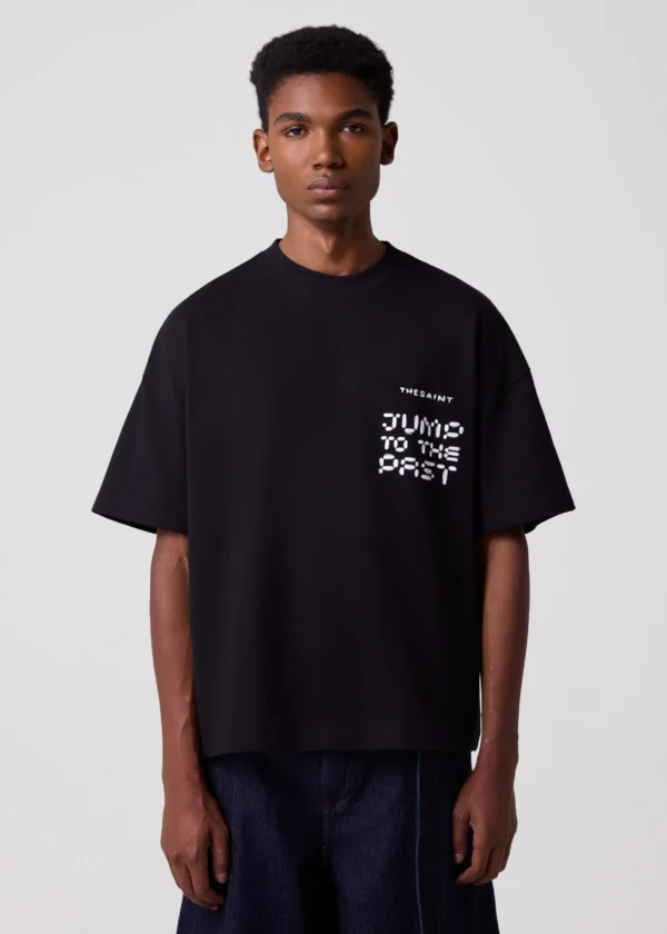 CAMISETA THE SAINT WIDE BOXY TIME CONTROLLER PRETA