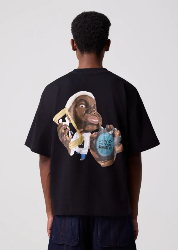 CAMISETA THE SAINT WIDE BOXY TIME CONTROLLER PRETA