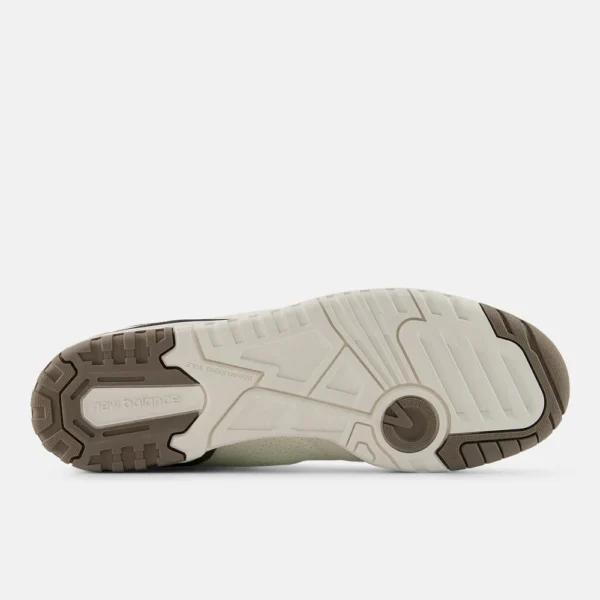 TÊNIS NEW BALANCE 550 MARROM