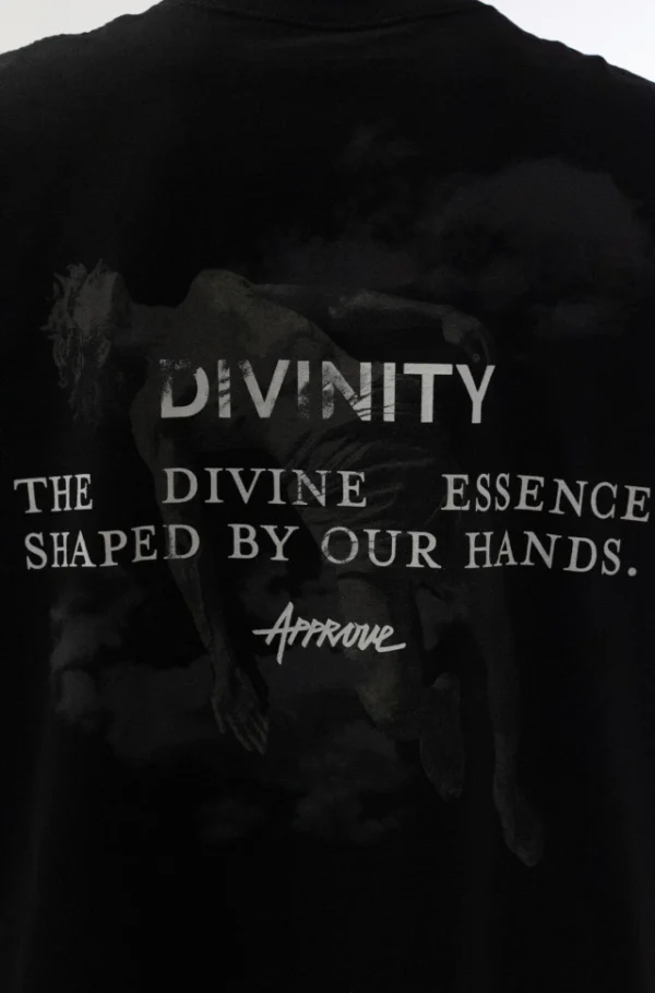 CAMISETA OVERSIZED APPROVE DIVINITY FALL PRETO