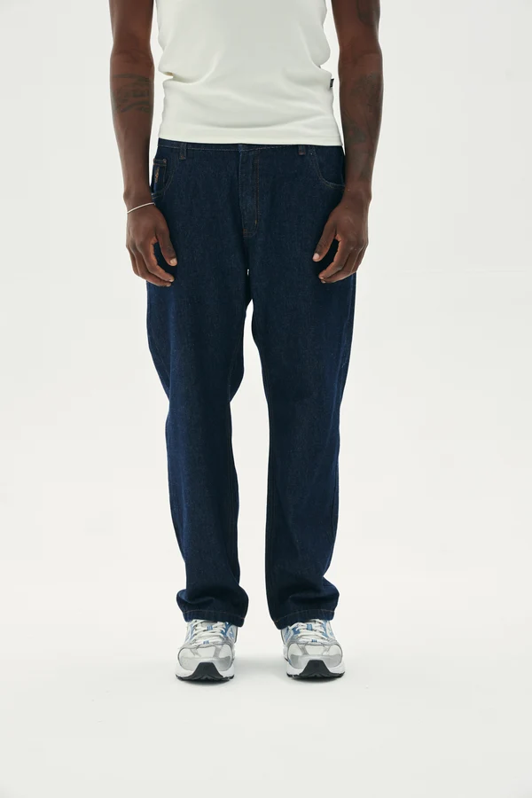 02.103.0047_2300 CALÇA PLANO C JEANS DARK NAVY